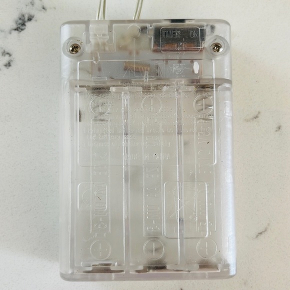 Scott Living Luxe Metal LED Star Table Decor - Picture 12 of 15